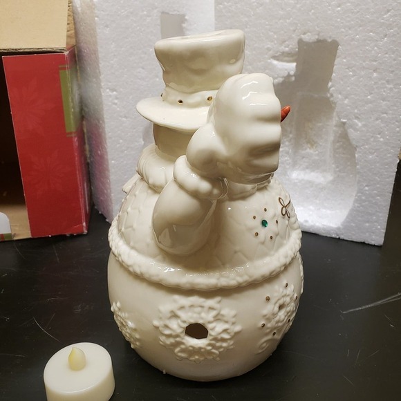 Living Home Christmas-Snowman Porcelain TeaLight Holder-6" x 4 7/8" x 7 3/4" - Picture 7 of 9